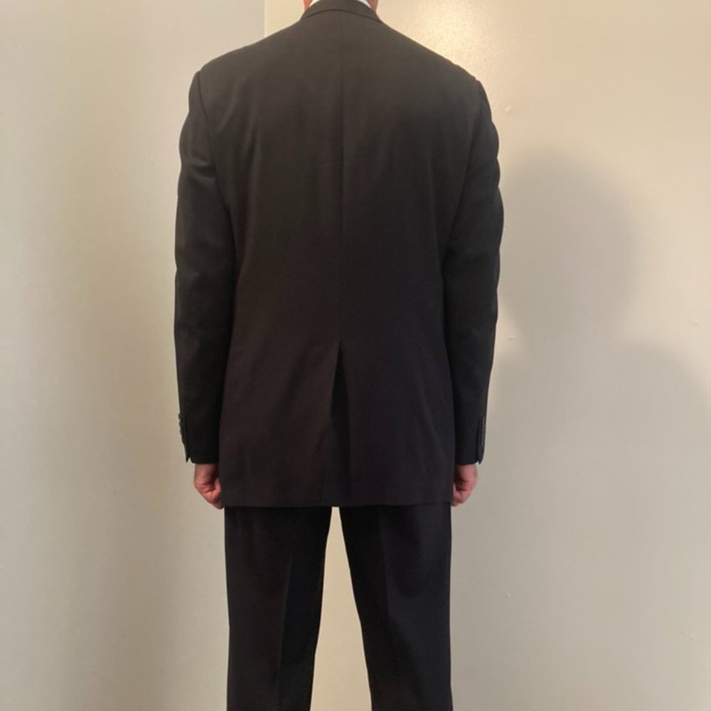 Brooks Brothers, 100% Wool Suit - Picture 3 of 12